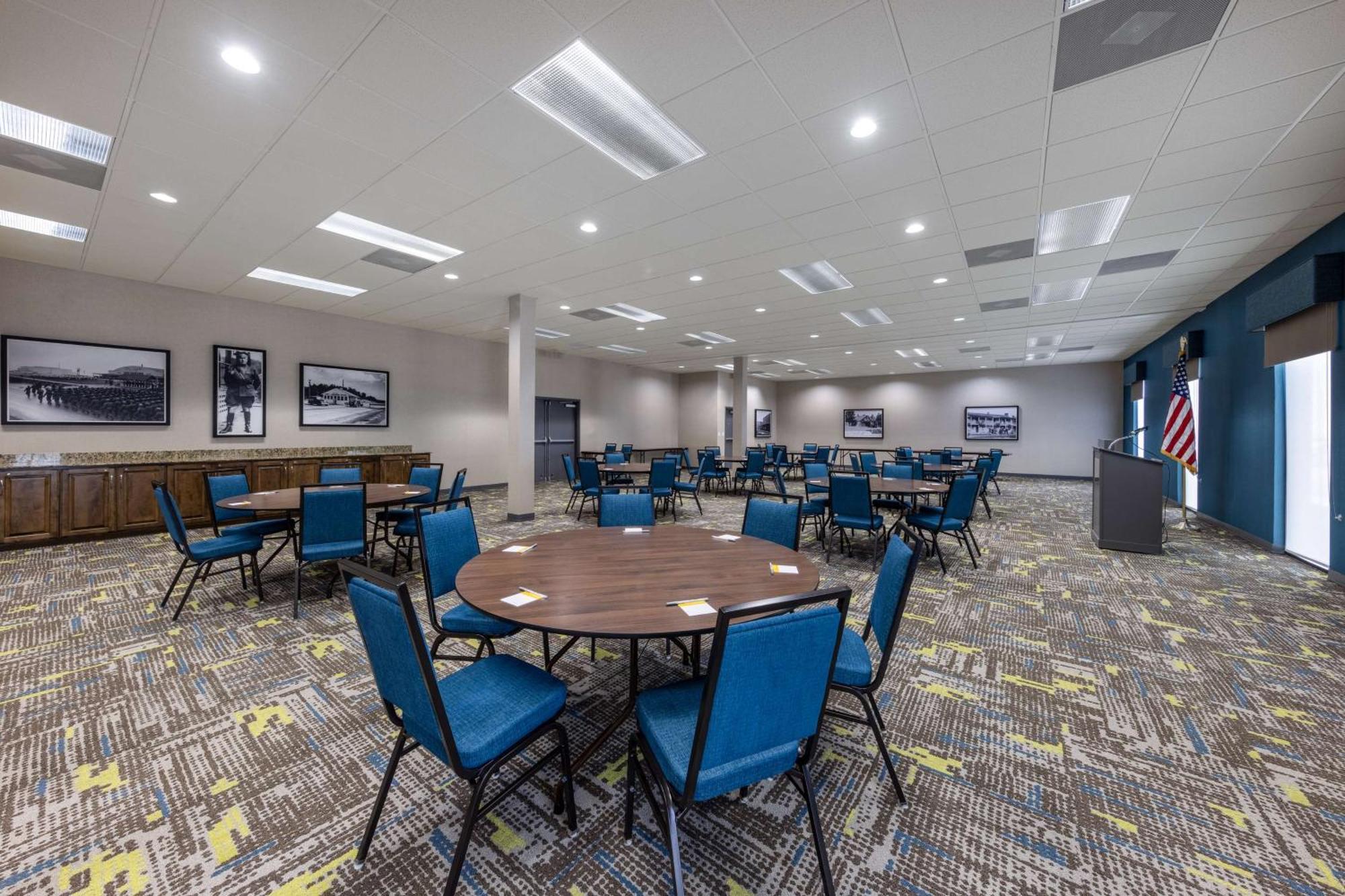Hampton Inn St. Robert Buitenkant foto